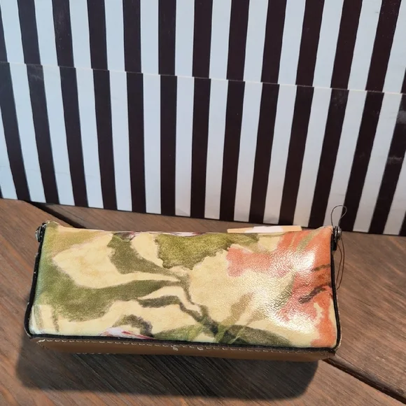 Patricia Nash Multicolor Floral Clutch - Picture 3 of 7